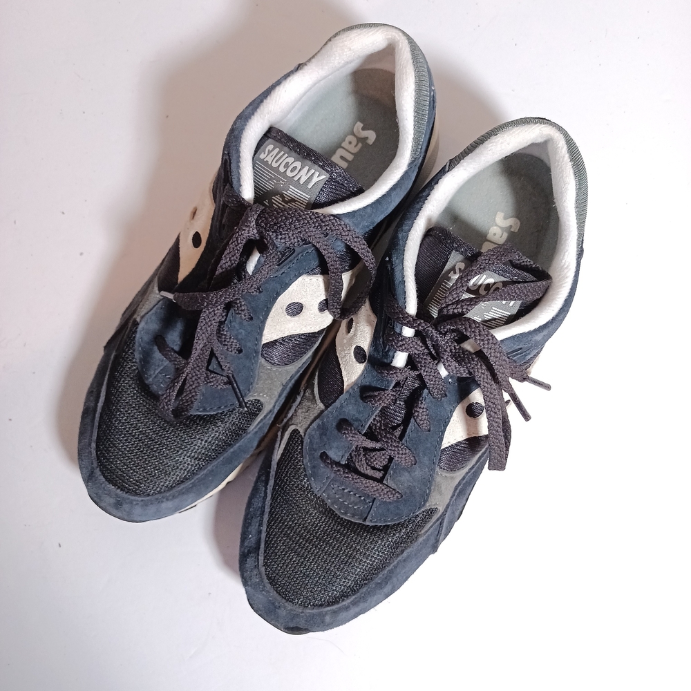 Saucony Shadow 6000 Mens size 8.5 Womens 10 Sneakers in Navy Grey